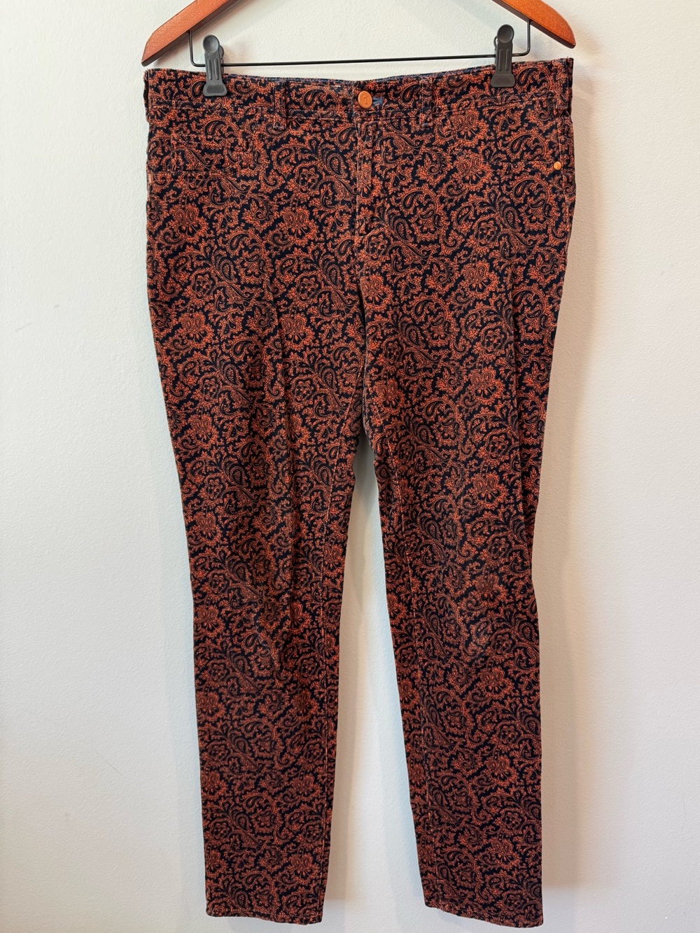 Pilcro and the Letterpress Black and Rust Paisley Button Corduroy Pants Sz 31